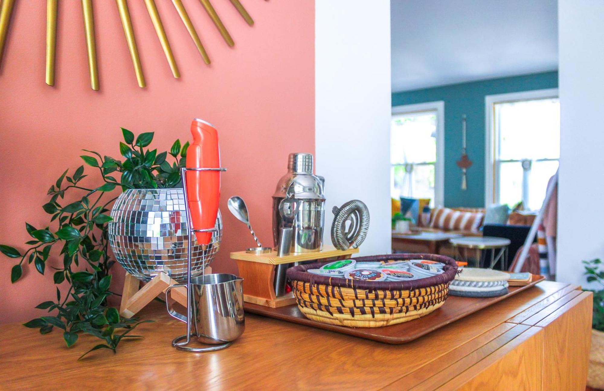 Holiday home Luxurious Bohemian In Lincolnville - Mins From Downtown!